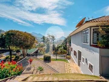 Casa à venda em Itaipava, Petrópolis - RJ