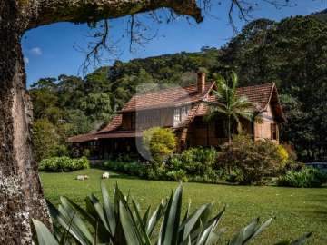Casa à venda em Itaipava, Petrópolis - RJ