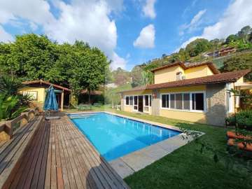 Casa à venda em Nogueira, Petrópolis - RJ