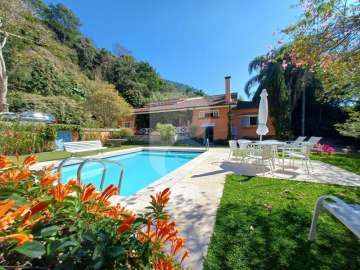 Casa à venda em Corrêas, Petrópolis - RJ