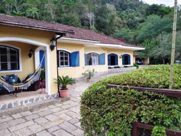 Casa à venda em Araras, Petrópolis - RJ