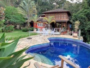 Casa à venda em Itaipava, Petrópolis - RJ