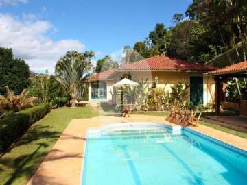 Casa à venda em Nogueira, Petrópolis - RJ