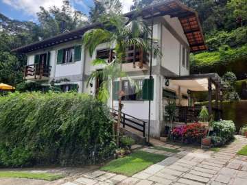 Casa à venda em Itaipava, Petrópolis - RJ