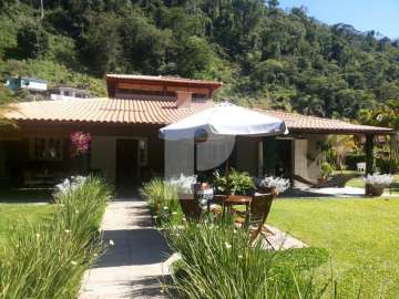 Casa à venda em Itaipava, Petrópolis - RJ