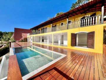 Casa à venda em Itaipava, Petrópolis - RJ