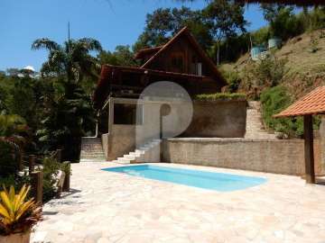 Casa à venda em Itaipava, Petrópolis - RJ