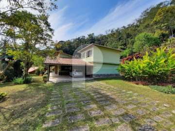 Casa à venda em Itaipava, Petrópolis - RJ