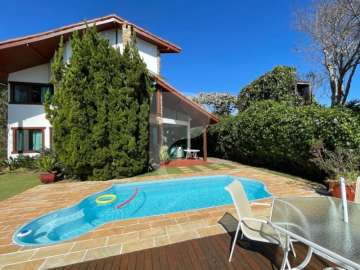 Casa à venda em Itaipava, Petrópolis - RJ