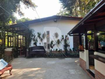 Casa à venda em Samambaia, Petrópolis - RJ
