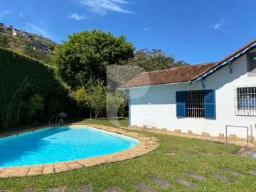 Casa à venda em Nogueira, Petrópolis - RJ