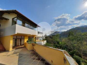 Casa à venda em Itaipava, Petrópolis - RJ