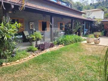 Casa à venda em Itaipava, Petrópolis - RJ