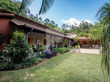 Casa à venda em Itaipava, Petrópolis - RJ