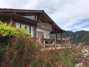 Casa à venda em Mosela, Petrópolis - RJ