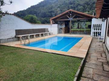 Casa à venda em Itaipava, Petrópolis - RJ