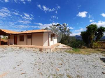 Casa à venda em Nogueira, Petrópolis - RJ