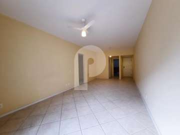 Apartamento à venda em Itaipava, Petrópolis - RJ