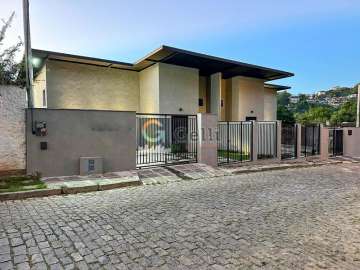 Casa à venda em Quitandinha, Petrópolis - RJ