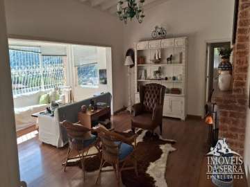 Casa à venda em Corrêas, Petrópolis - RJ