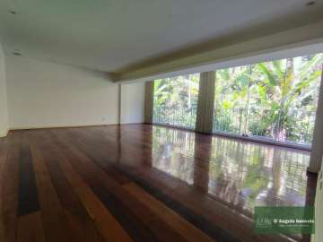Apartamento à venda em Coronel Veiga, Petrópolis - RJ