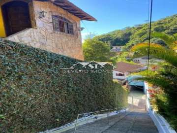 Casa à venda em Quitandinha, Petrópolis - RJ