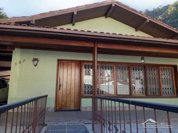 Casa à venda em Nogueira, Petrópolis - RJ