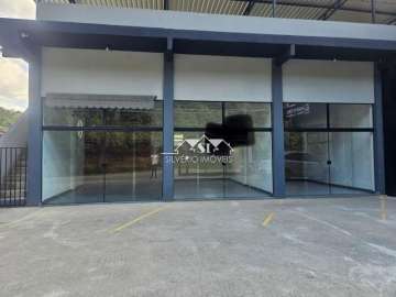 Loja para alugar em Pedro do Rio, Petrópolis - RJ