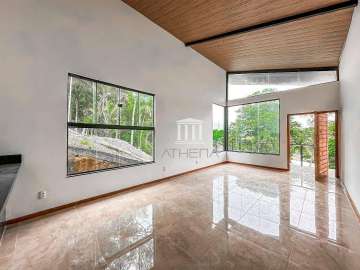 Casa à venda em Vargem Grande, Teresópolis - RJ