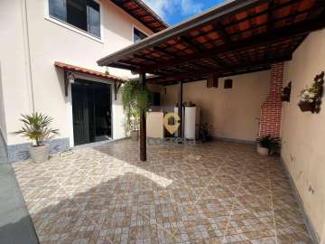 Casa à venda em Chácara Paraíso, Nova Friburgo - RJ