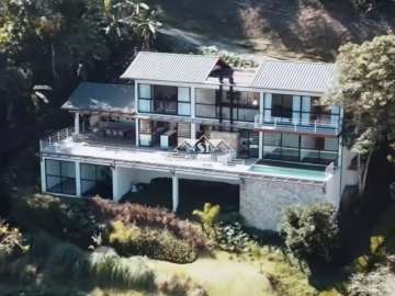 Casa à venda em Itaipava, Petrópolis - RJ