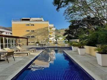 Apartamento à venda em Pedro do Rio, Petrópolis - RJ