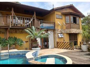 Casa à venda em Araras, Petrópolis - RJ