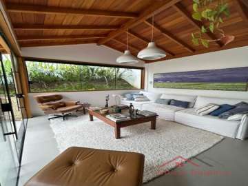 Casa à venda em Corrêas, Petrópolis - RJ