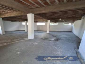 Imóvel Comercial para alugar em Carangola, Petrópolis - RJ