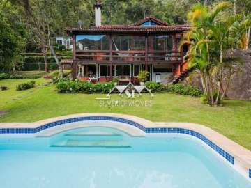 Casa à venda em Fazenda Inglesa, Petrópolis - RJ