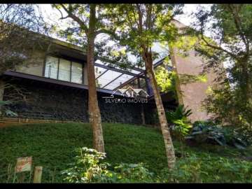 Casa à venda em Itaipava, Petrópolis - RJ