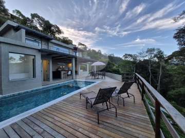 Casa à venda em Itaipava, Petrópolis - RJ