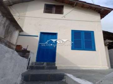 Casa à venda em Caxambú, Petrópolis - RJ