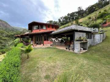 Casa à venda em Samambaia, Petrópolis - RJ