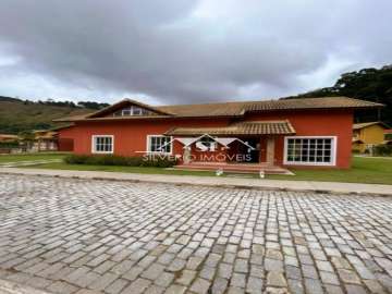 Casa à venda em Itaipava, Petrópolis - RJ
