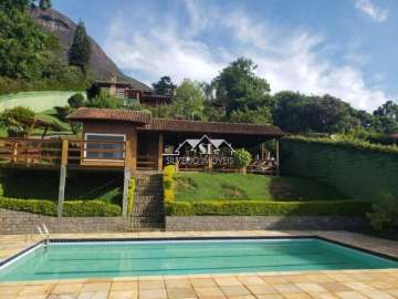 Casa à venda em Samambaia, Petrópolis - RJ
