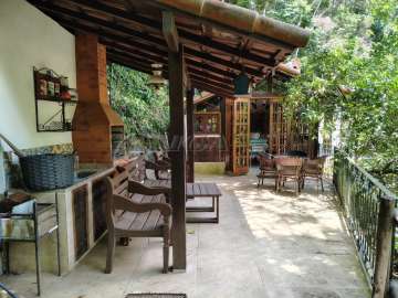 Casa à venda em Corrêas, Petrópolis - RJ