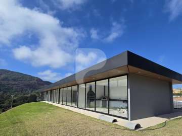 Casa à venda em Itaipava, Petrópolis - RJ