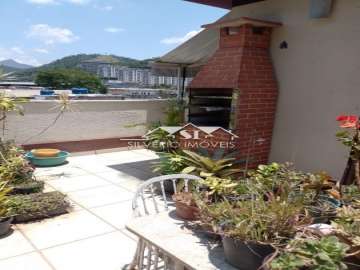 Apartamento à venda em Itaipava, Petrópolis - RJ