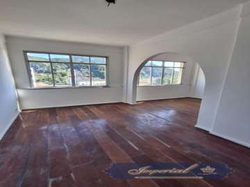 Apartamento para alugar em Centro, Petrópolis - RJ