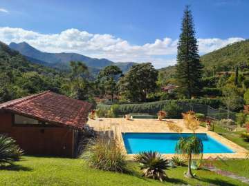 Casa à venda em Araras, Petrópolis - RJ