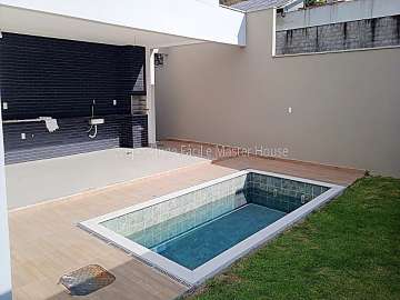 Casa à venda em Outros, Juiz de Fora - MG