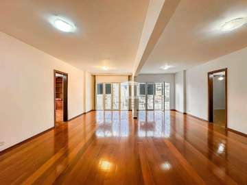Apartamento à venda em Várzea, Teresópolis - RJ