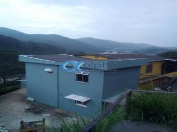 Casa à venda em Samambaia, Petrópolis - RJ